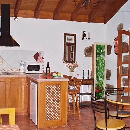 Cosy In San Cristóbal De La Laguna, 32 M², Pool.